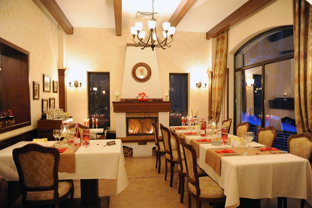 Hotel Foisorul Cu Flori Sinaia Eksteriør bilde