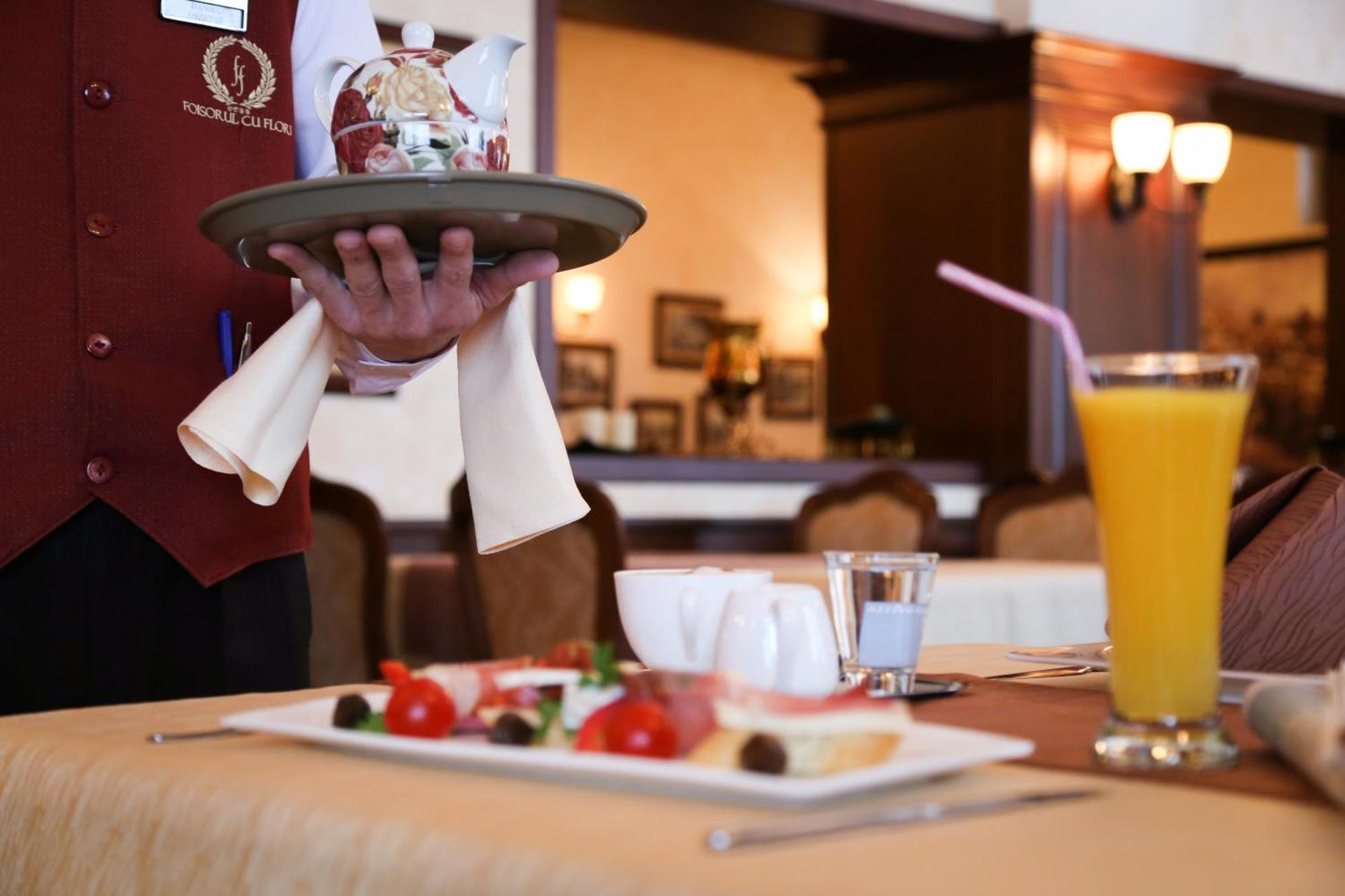 Hotel Foisorul Cu Flori Sinaia Eksteriør bilde
