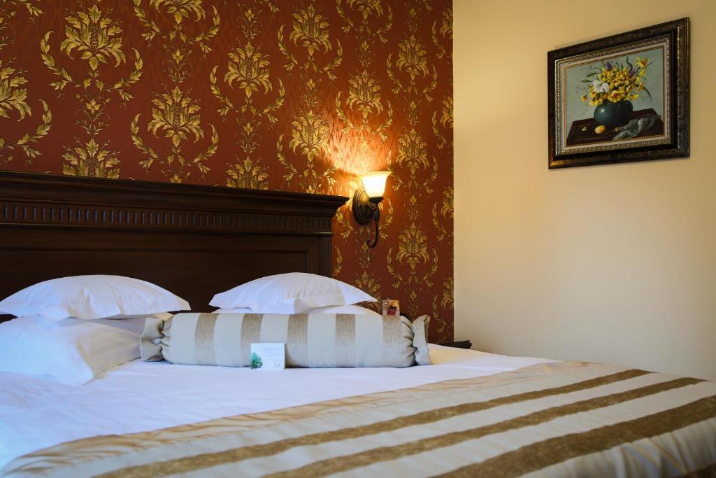 Hotel Foisorul Cu Flori Sinaia Eksteriør bilde