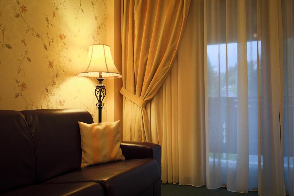 Hotel Foisorul Cu Flori Sinaia Eksteriør bilde